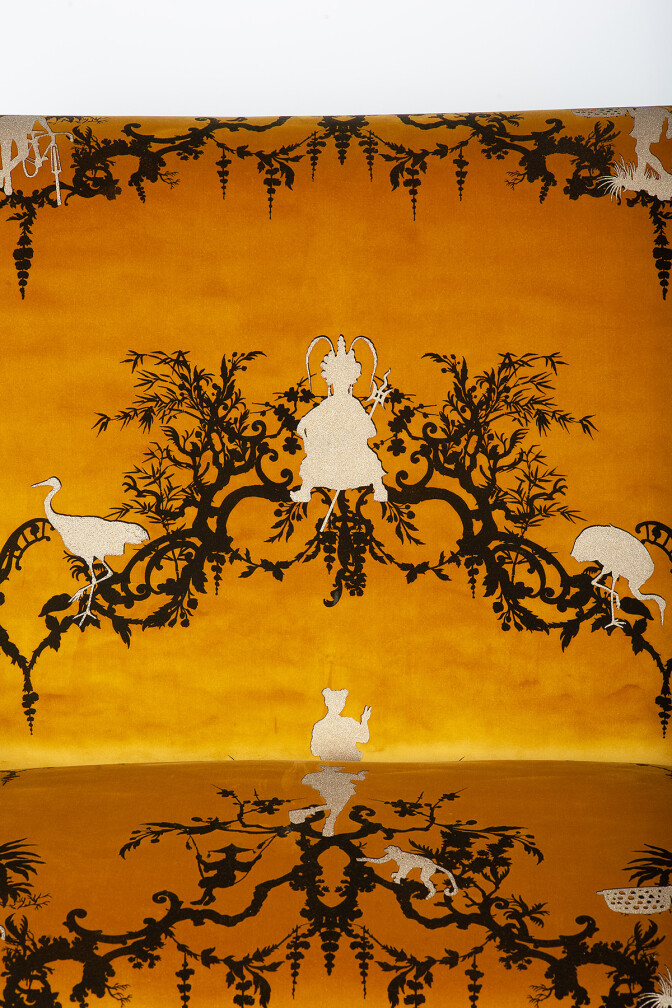 Shuiping De Pillement Honey Loveseat / image 4