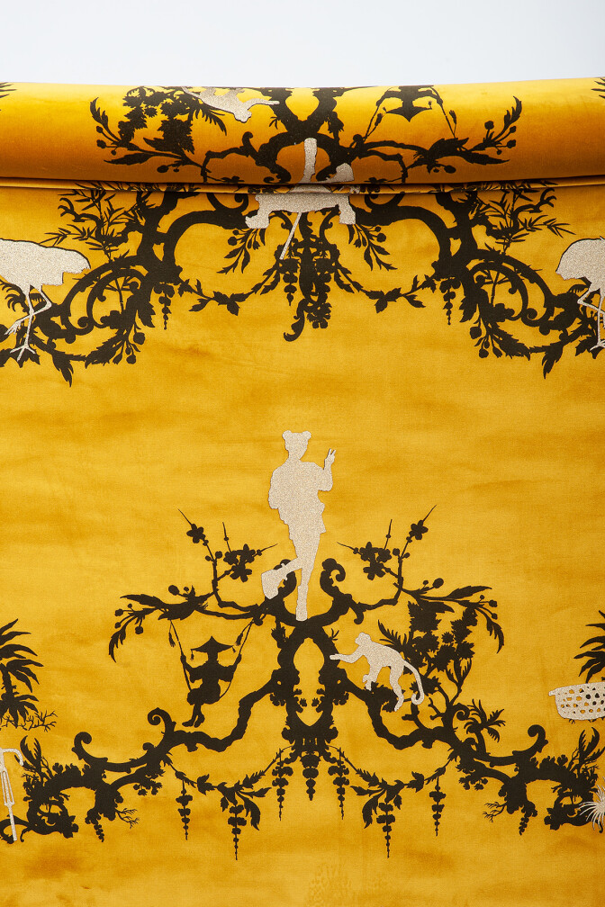 Shuiping De Pillement Honey Loveseat / image 5